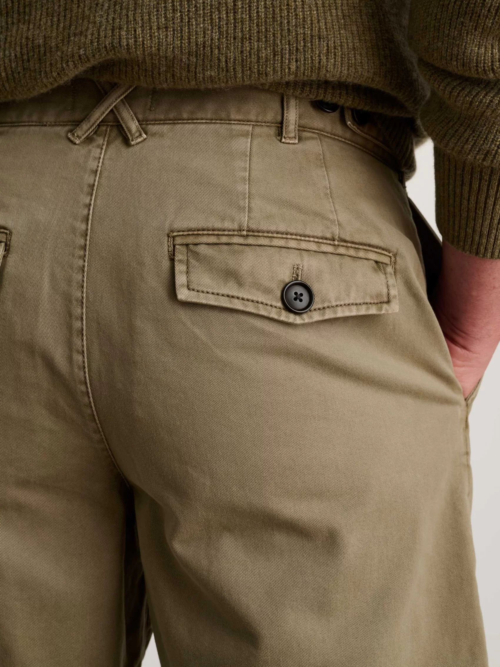 Flat Front Short In Vintage Washed Chino*Alex Mill New