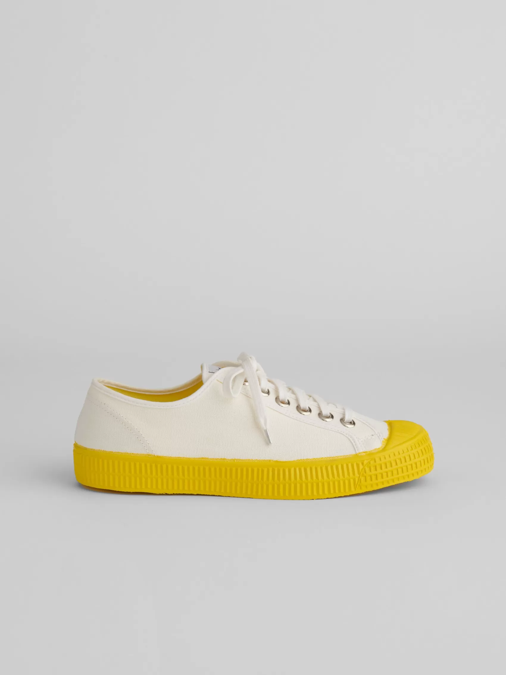 Novesta Star Master Lowtop Sneakers*Alex Mill Clearance