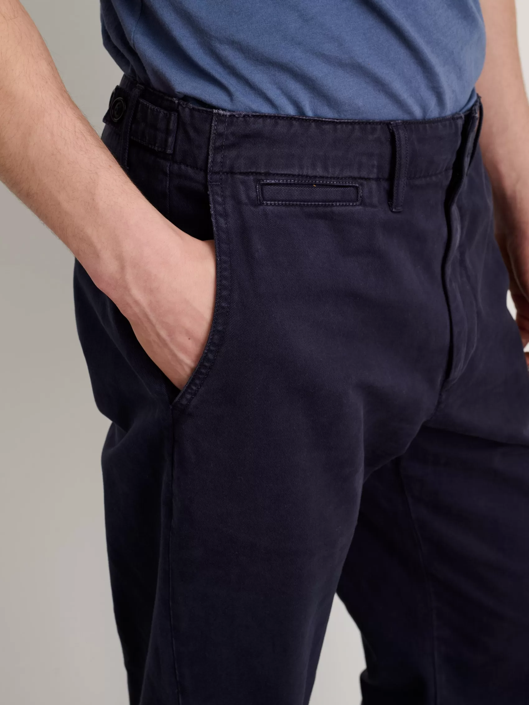 Straight Leg Pant In Vintage Washed Chino*Alex Mill Best